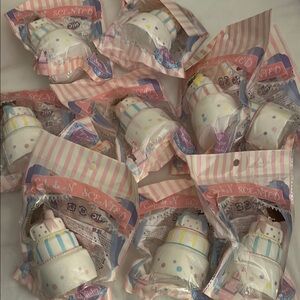 10 Scented Super Cute Cake Squishies Keychain-Set of 10